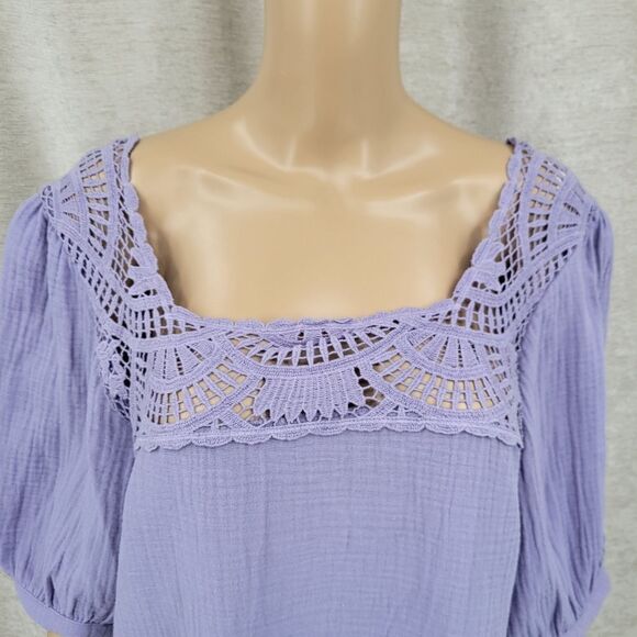 Democracy Cotton Woven Crochet Square Neck Short Bubble Sleeve Scallop Hem Top - Picture 3 of 13